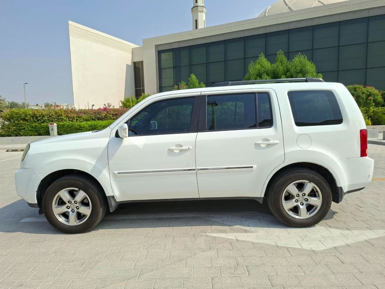 هوندا بايلوت EX