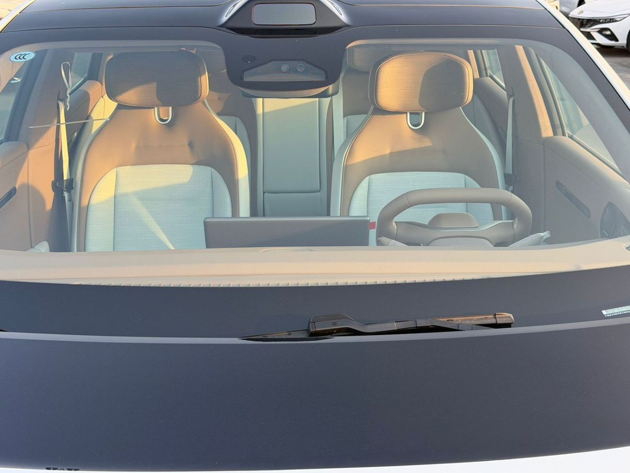 أفاتر 07 REEV Max Edition