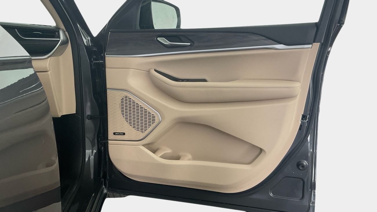 جيب جراند شيروكي Limited | شامل الضمان | 0 ﺪﻔﻋﺓ ﺃﻮﻟﻯ