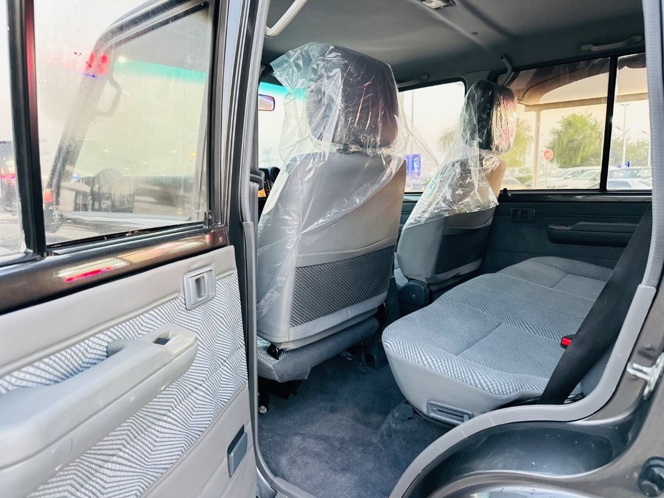 Toyota Land Cruiser 70