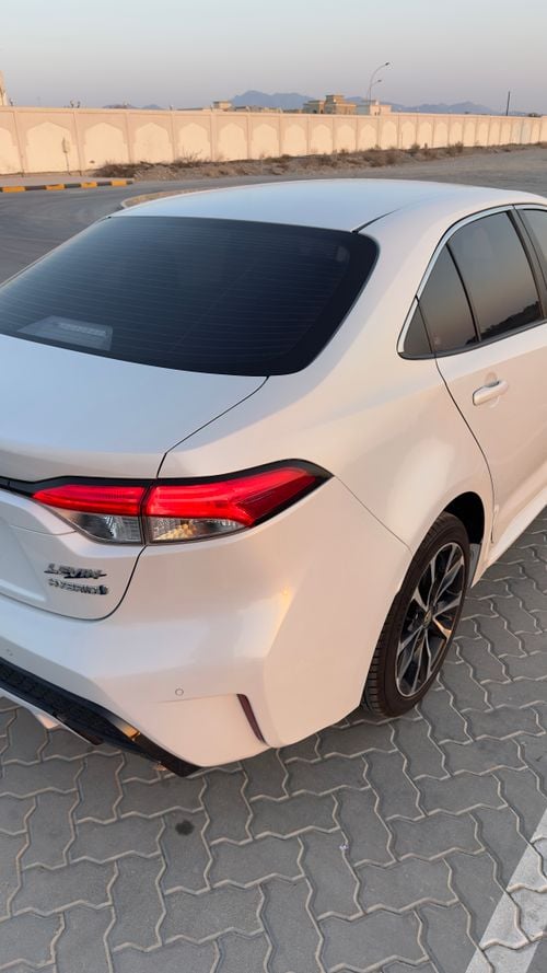 Toyota Corolla 1.8 levin hybrid