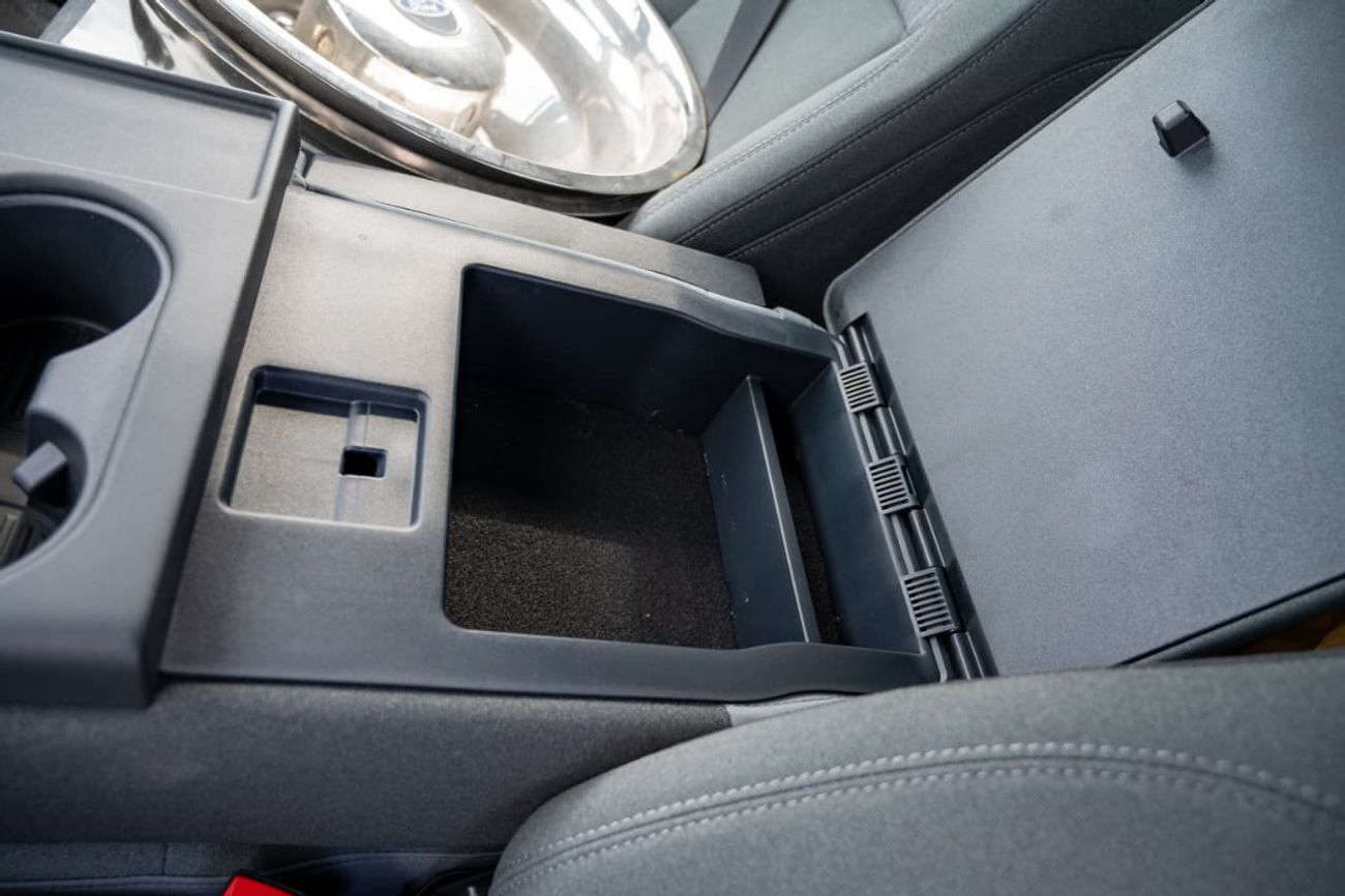 فورد F 550 Super duty XLT | 6.7L Power Stroke V8 Turbo Diesel | 4x4 | Automatic