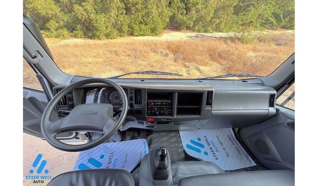 إيسوزو NPR Euro 4 Insulated Box | 3.0L RWD Diesel MT | Reliable Performance | GCC | Book Now!