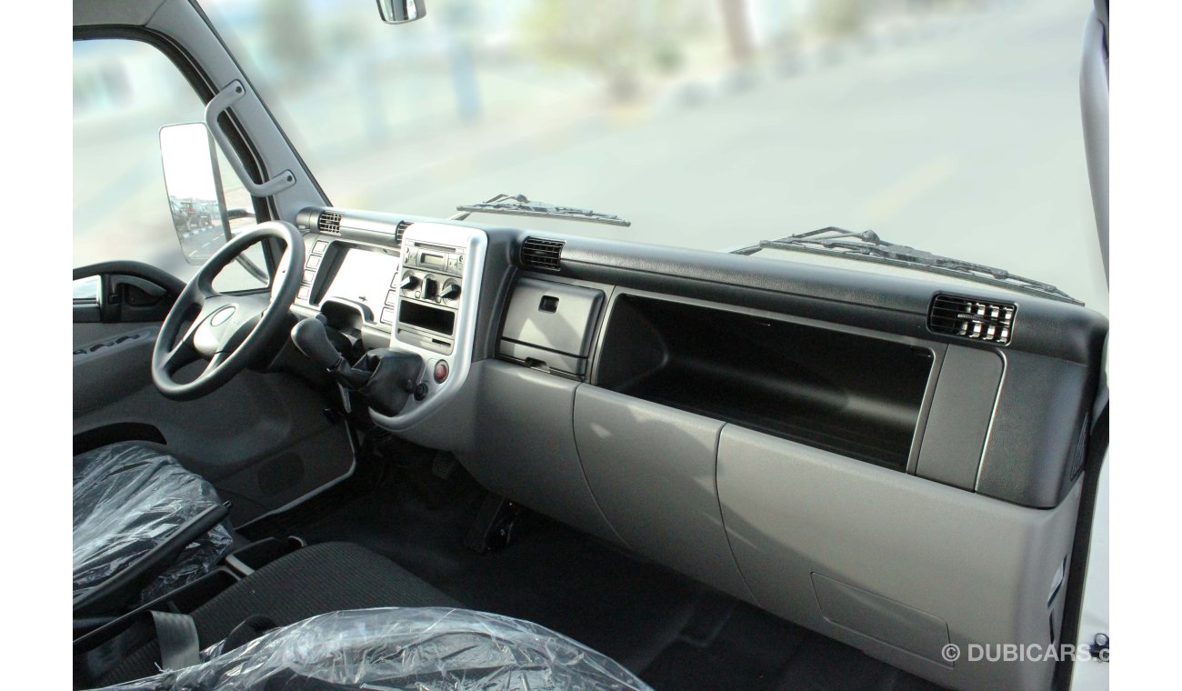 Mitsubishi Fuso Canter 4.2 ton 2019 model with cargo body only for export.