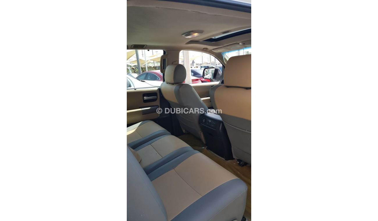 تويوتا سيكويا 2011 gulf specs Full options gcc specs low mileage