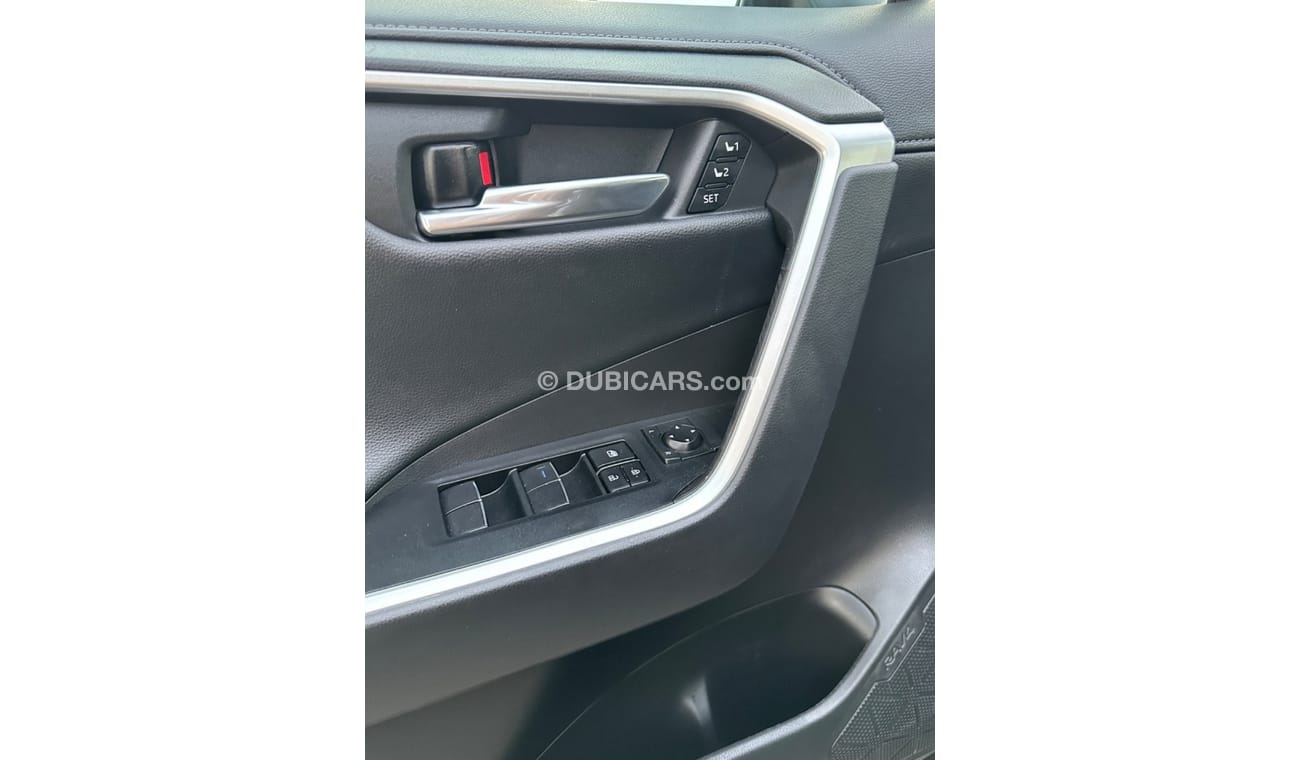 Toyota RAV4 RAV4 limited 2021 full option all airbags are ory