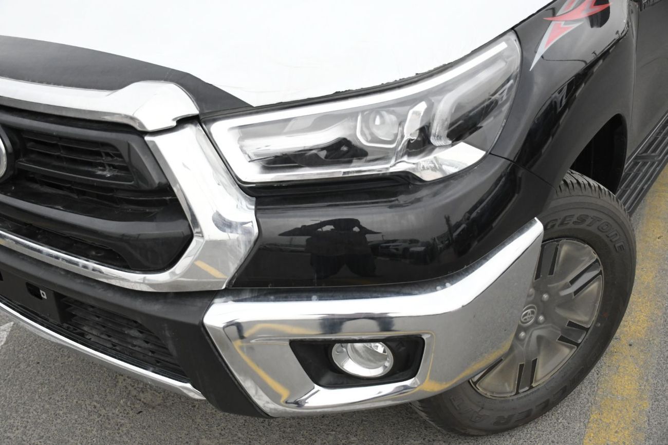 تويوتا هيلوكس 2.7L V4 Automatic with BSM Full option (Ready Stock)