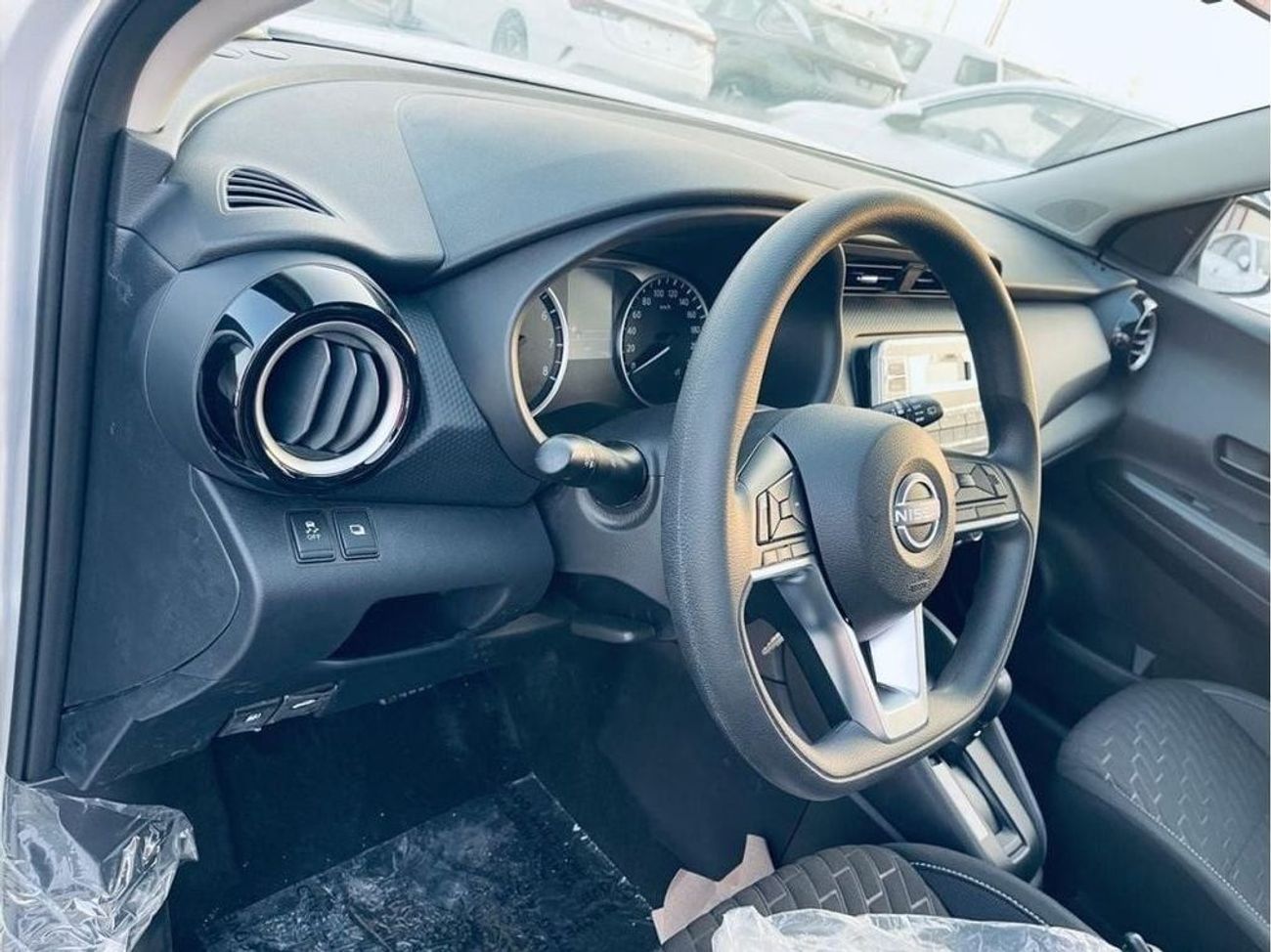 Nissan Kicks NISSAN KICKS 1.6L BASIC 2024 GCC SPECS