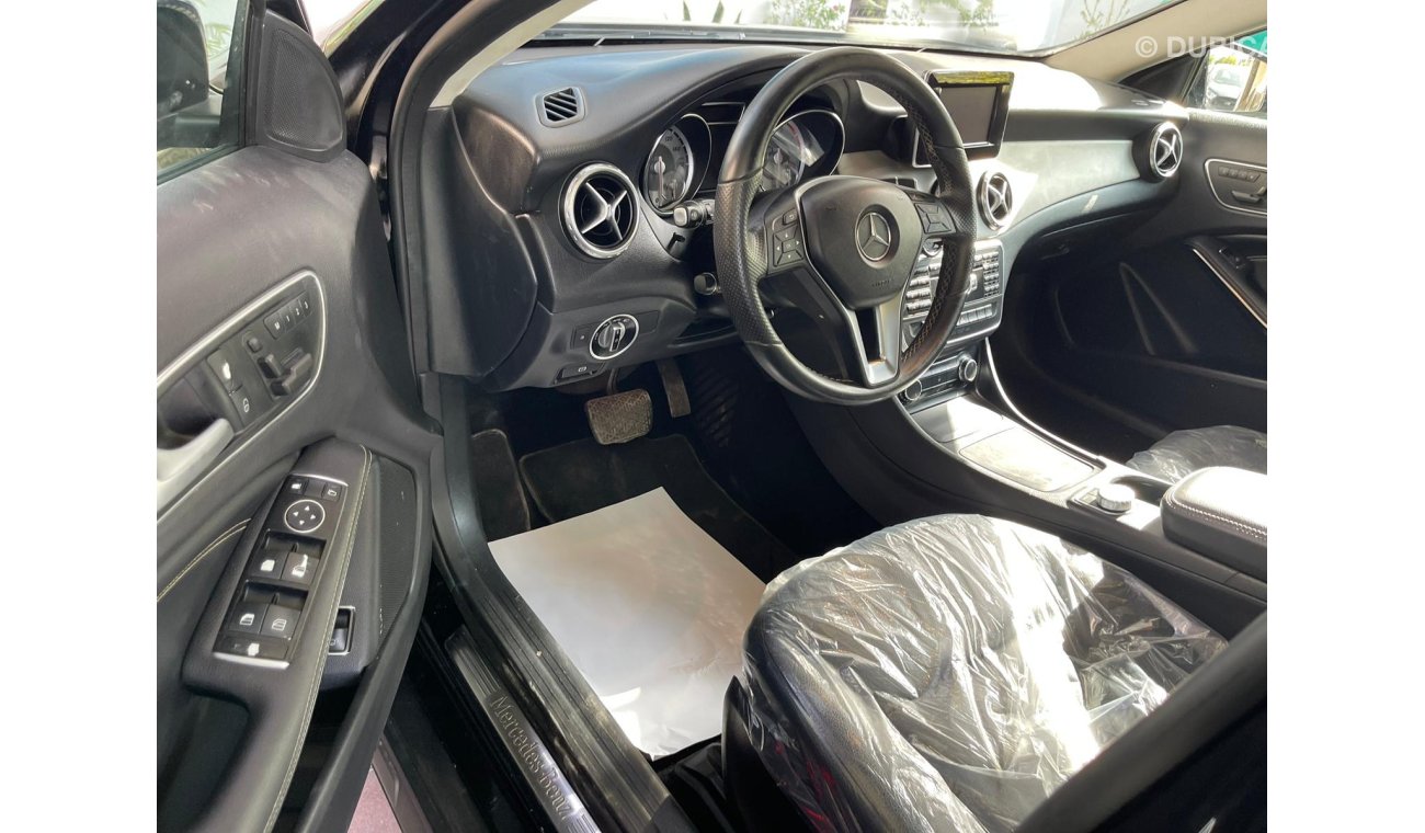 Mercedes-Benz GLA 250 GLA250 2015 excrllent condition low millage