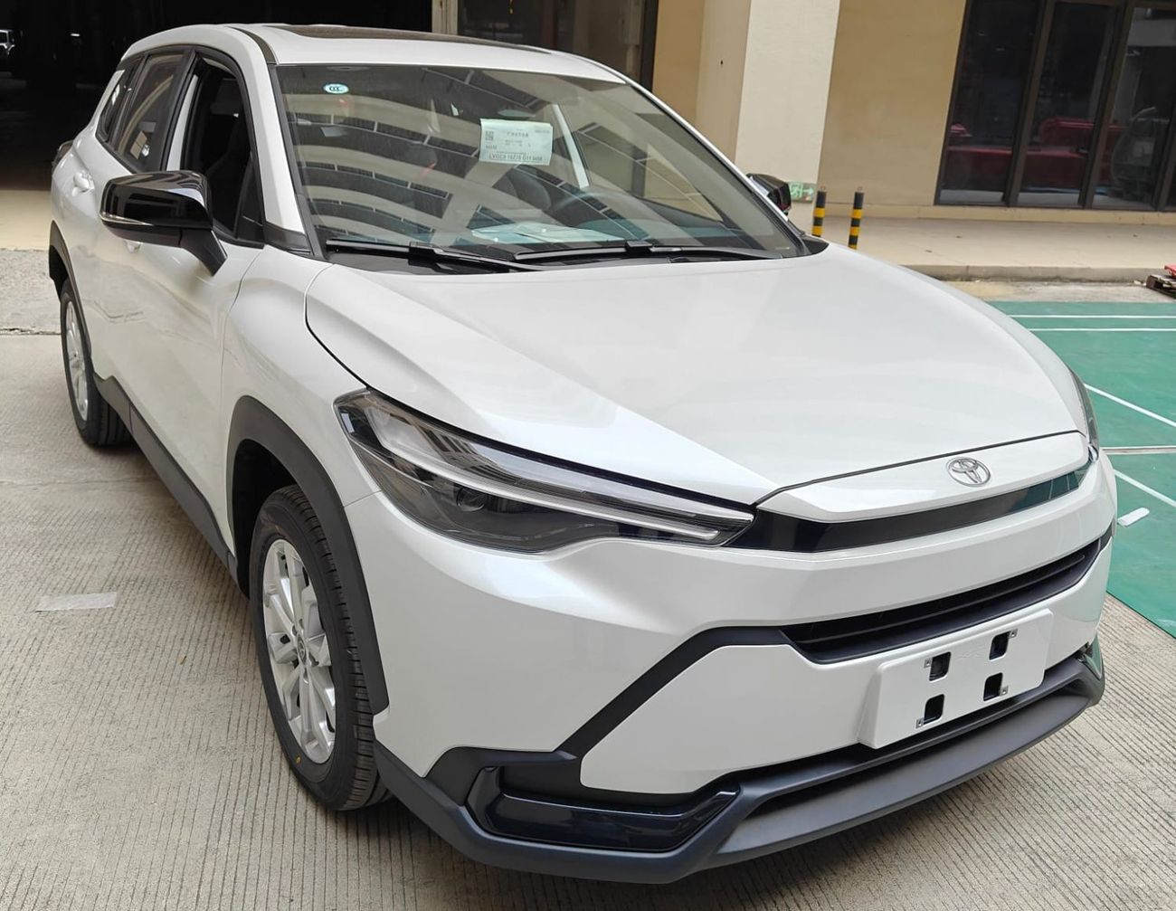 Toyota Frontlander Toyota FRONTLANDER 2.0L (LEATHER SEATS) LEADING VERSION