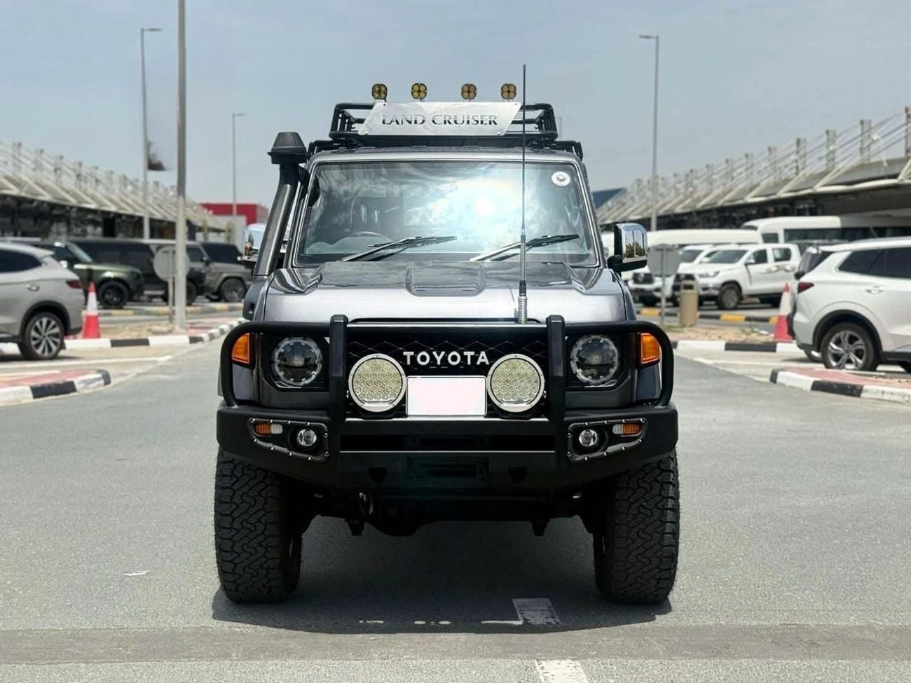 Toyota Land Cruiser Pick Up