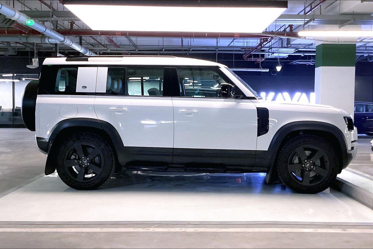 Land Rover Defender P400 110 HSE | Guaranteed Warranty | 0 Down Payment