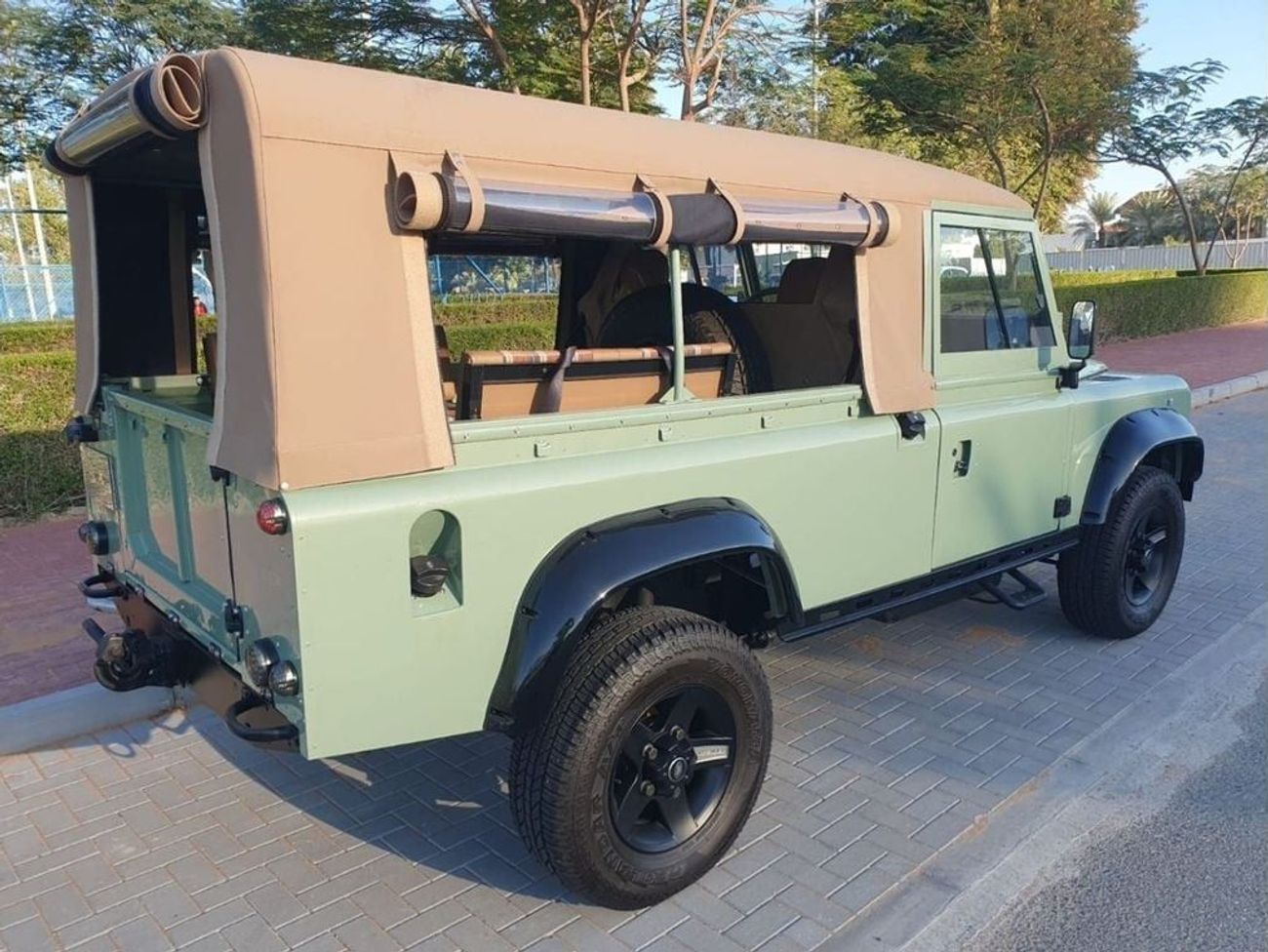 Land Rover Defender 110 Pick up