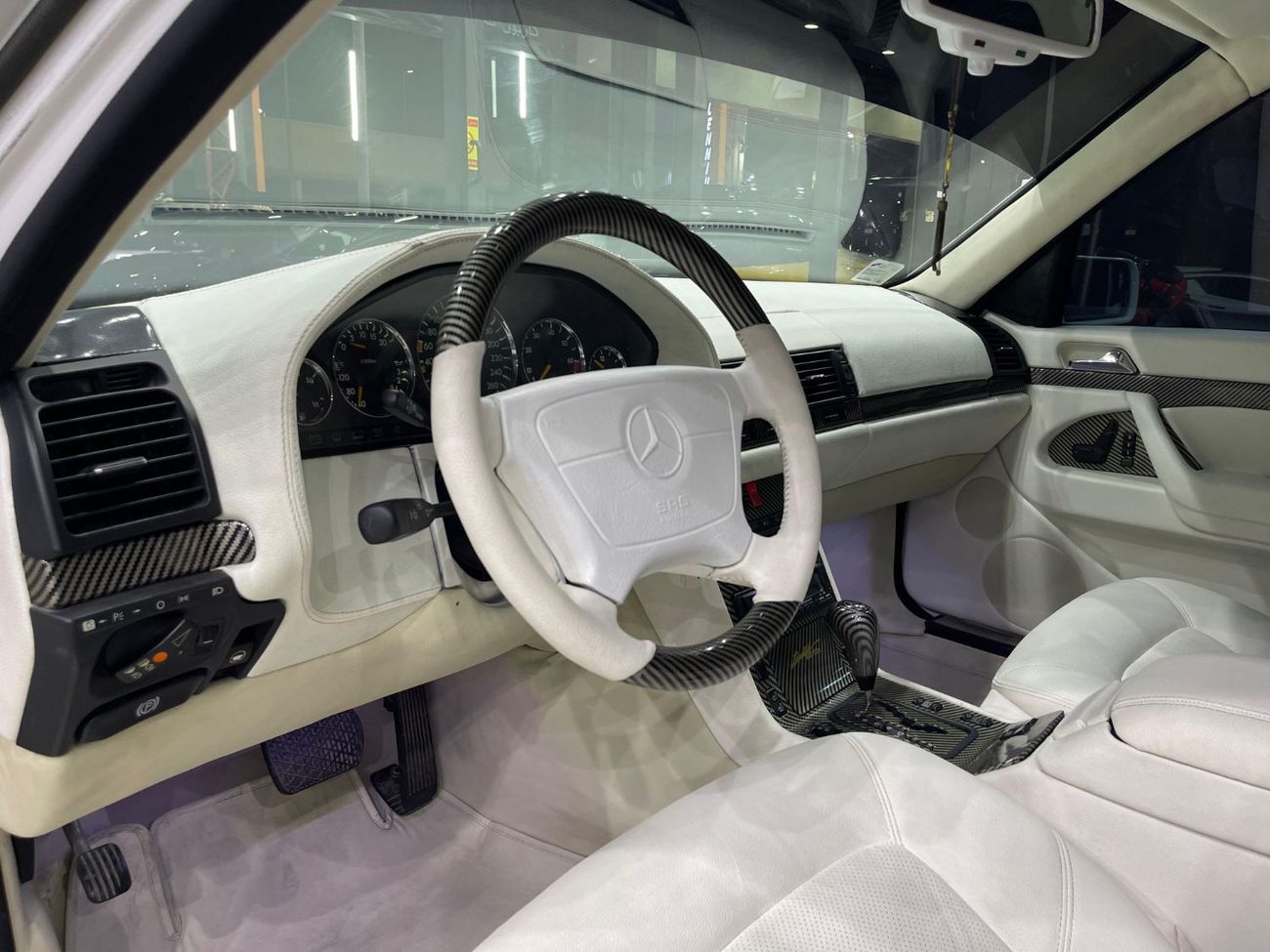 مرسيدس بنز S 600