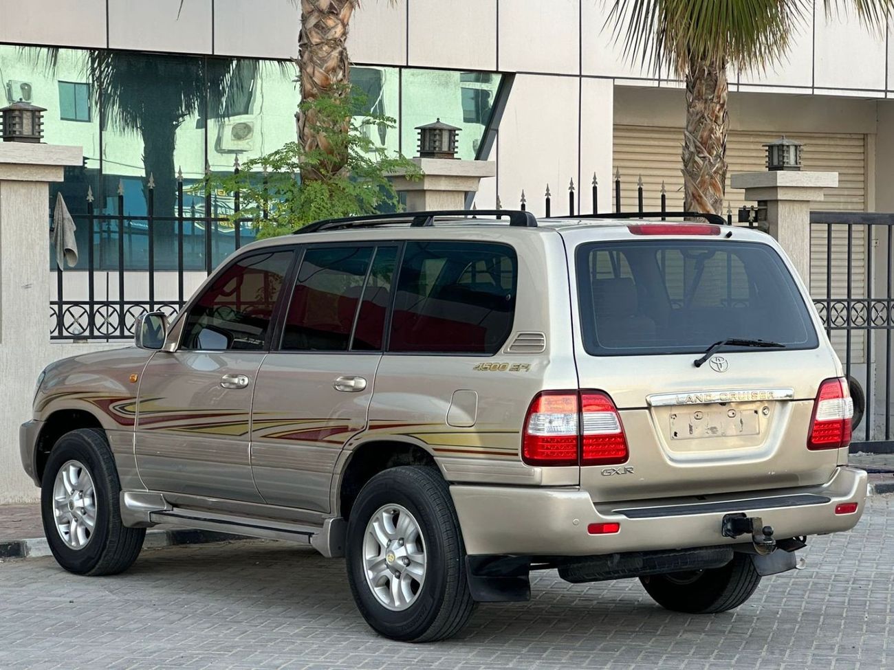 Toyota Land Cruiser تويوتا لاندكروزر GXR V6 خليجي 2004