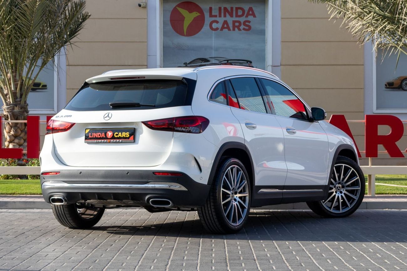 Mercedes-Benz GLA 200 Premium 1.4L