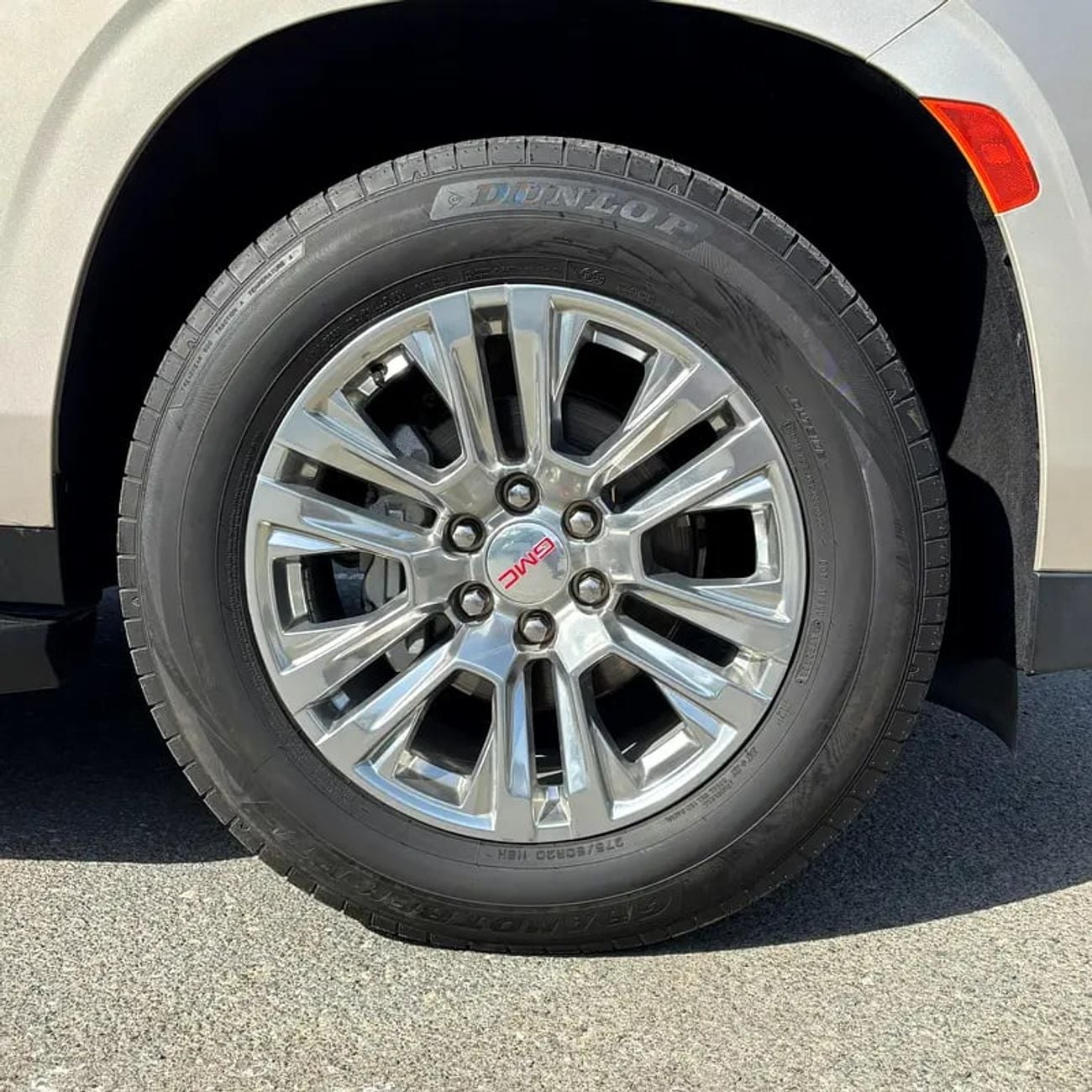 GMC Yukon Denali 6.2L Denali