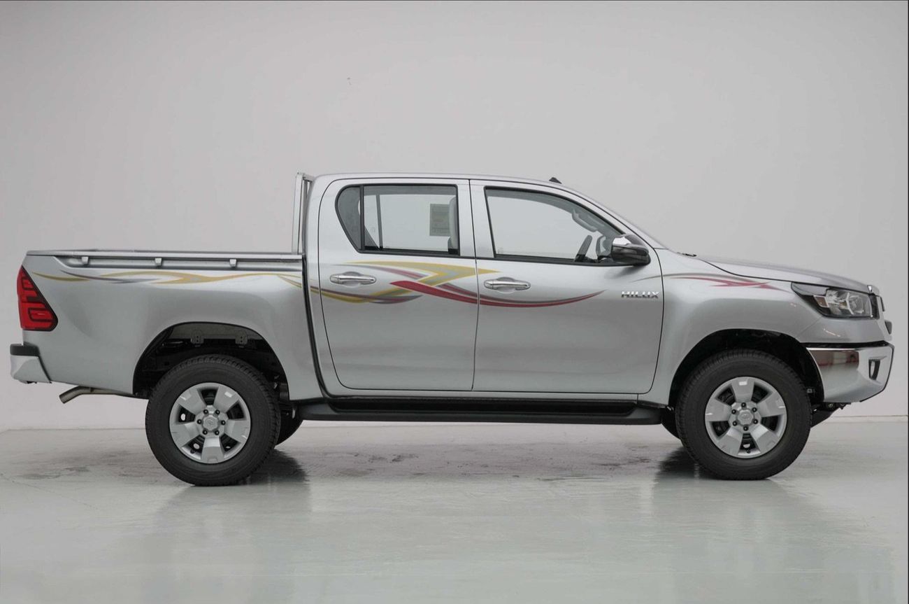 Toyota Hilux 2.4L 4X4 D/C STD(i) M/T DSL