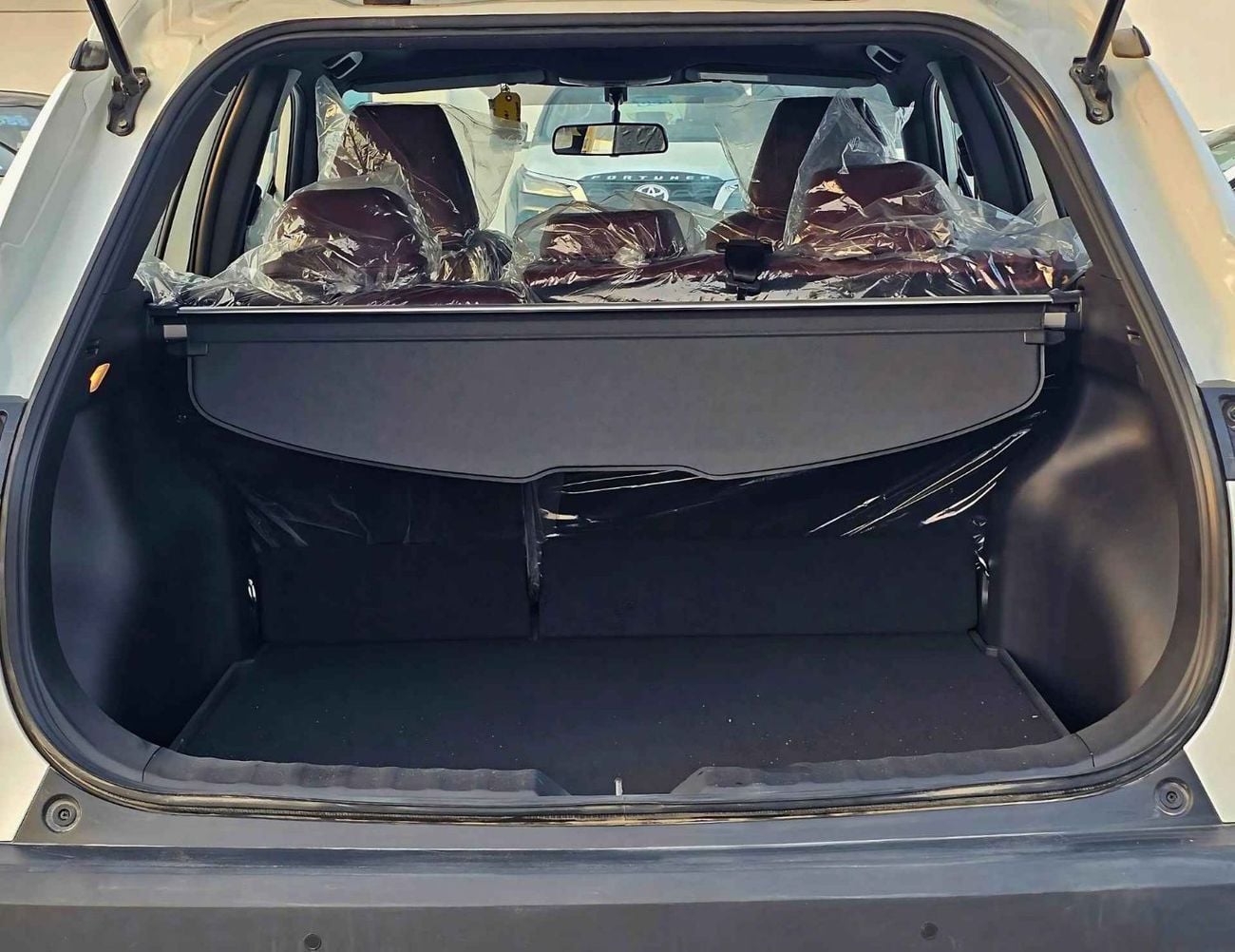 تويوتا كورولا كروس HYBRID /1.8L  A/T / FULL OPTION / SUNROOF, LEATHER/ 17" ALLOY WHEELS/CODE#XLE