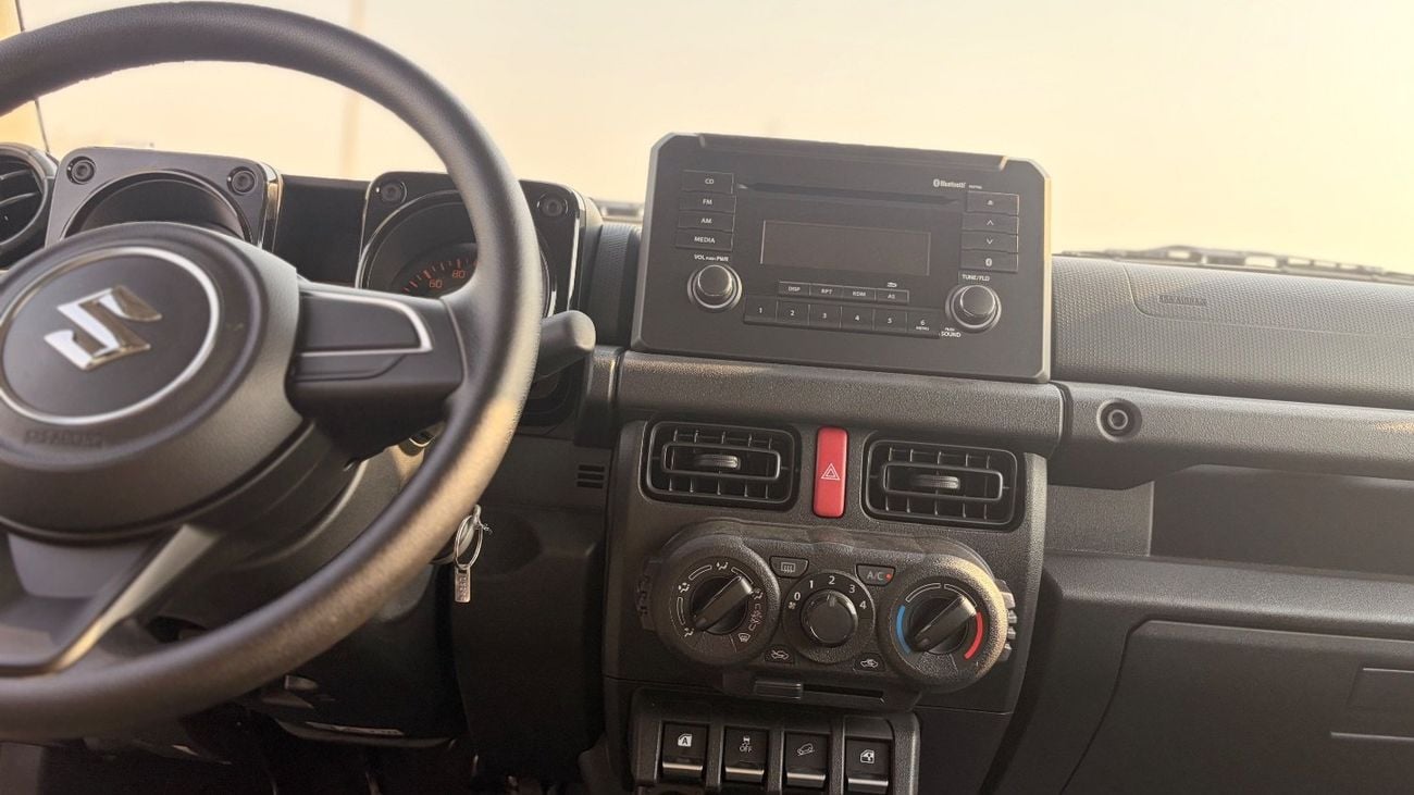 Suzuki Jimny 1.5 4 Cyl. Manual .petrol .SUV /Crossover Four Wheel Drive .4 Seat