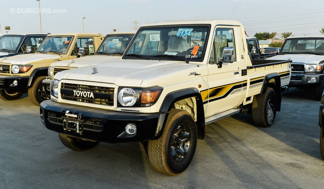 Toyota Land Cruiser Pick Up 4.0L V6 Petrol