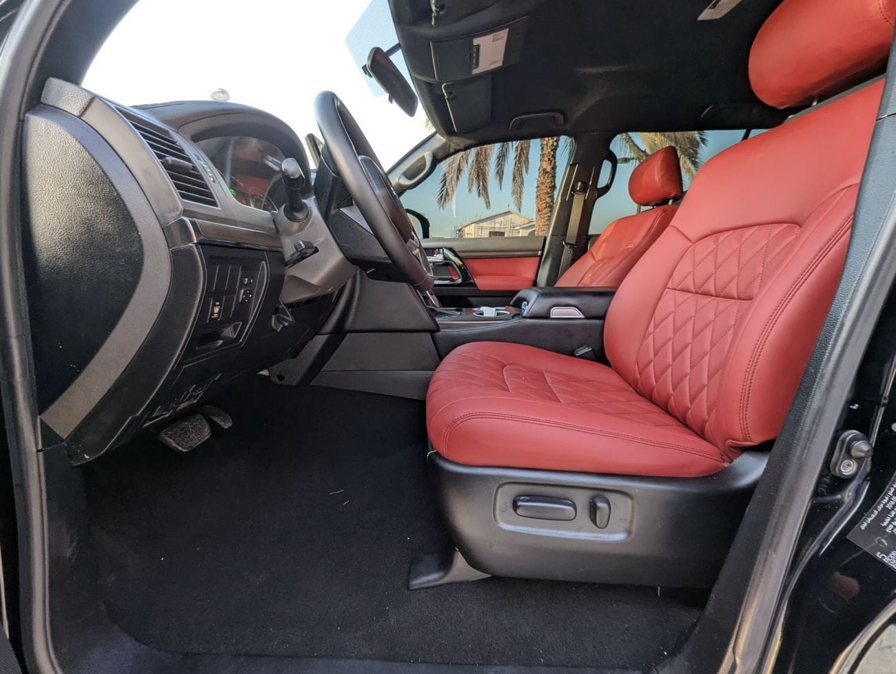 Toyota Land Cruiser  4.0L Completely Modified Exteriorly & Interiorly to 2025 model Year V6 1GR Petrol Engine Automat