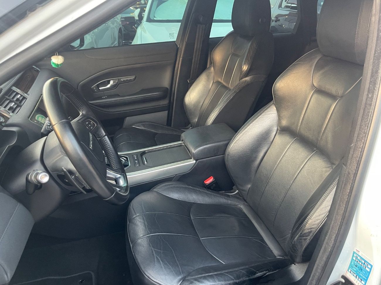 Land Rover Range Rover Evoque Dynamic 2.0L (5 Door)