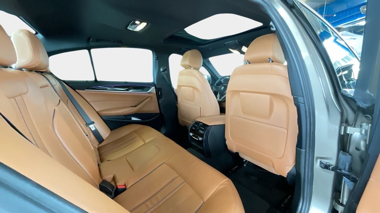 بي أم دبليو 530i LUXURY | شامل الضمان | 0 ﺪﻔﻋﺓ ﺃﻮﻟﻯ