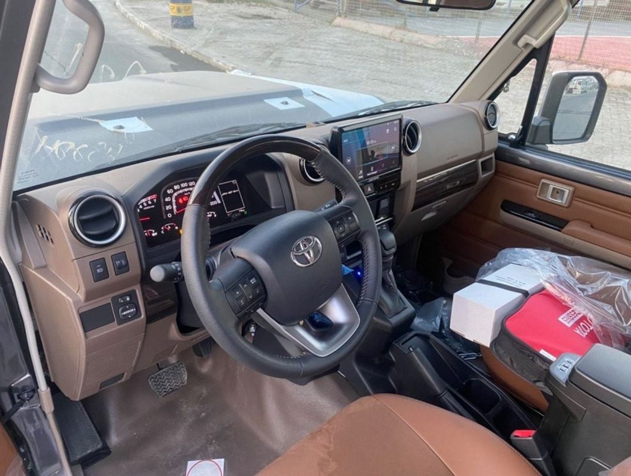 Toyota Land Cruiser Pick Up 4.0L Full Option