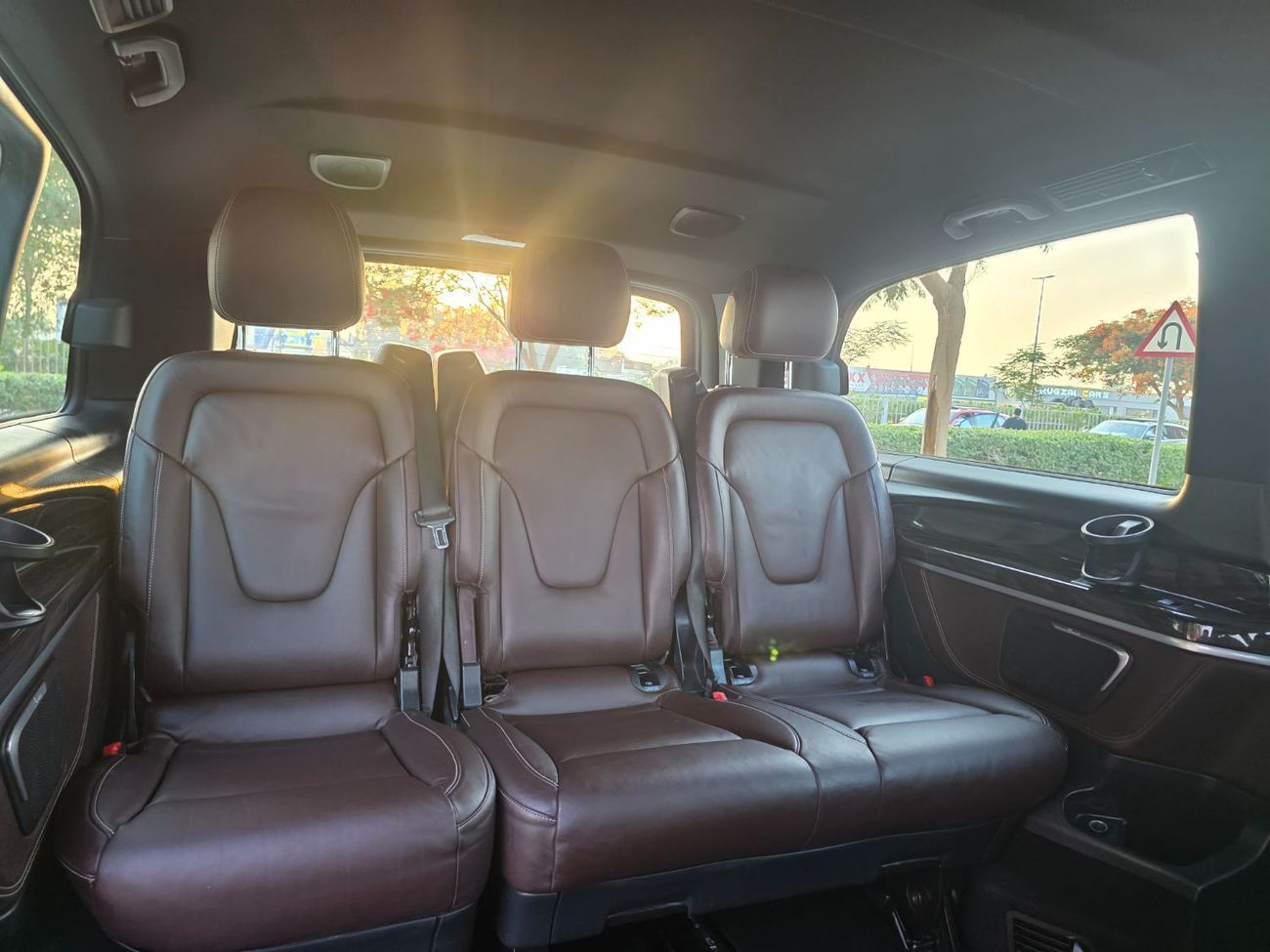 Mercedes-Benz V 250 gcc specs