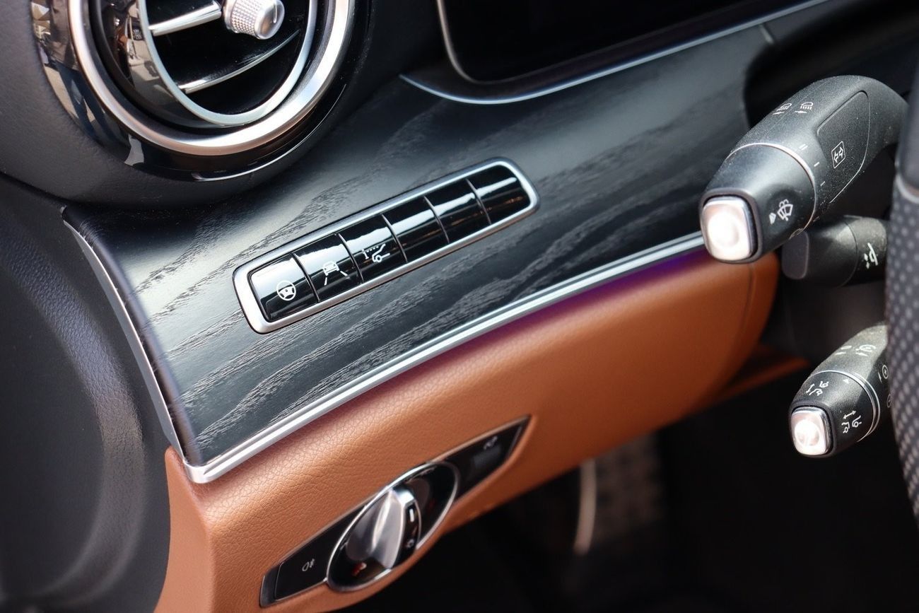 مرسيدس بنز E 400 AMG 3.0L Mercedes-Benz E400 / 2018 / GCC / Original Paint/ First Owner