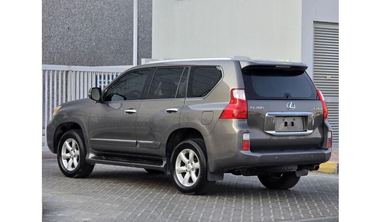Lexus GX460 Platinum 4.6L LEXUS GX460 2010 GCC PERFECT CONDITION // FULL OPITION