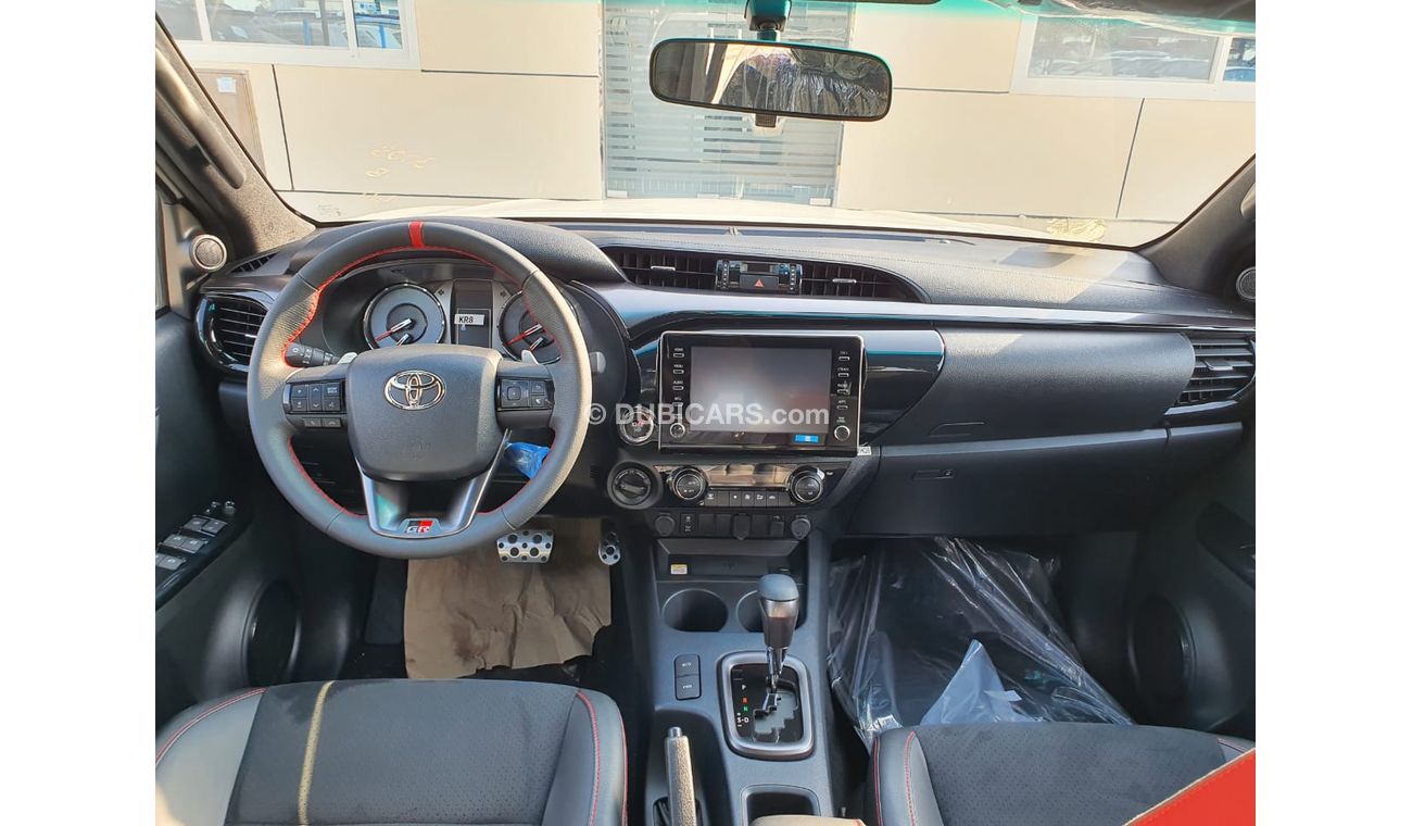 Toyota Hilux Toyota Hilux 2.8 Diesel DC 4*4 6AT GR-S