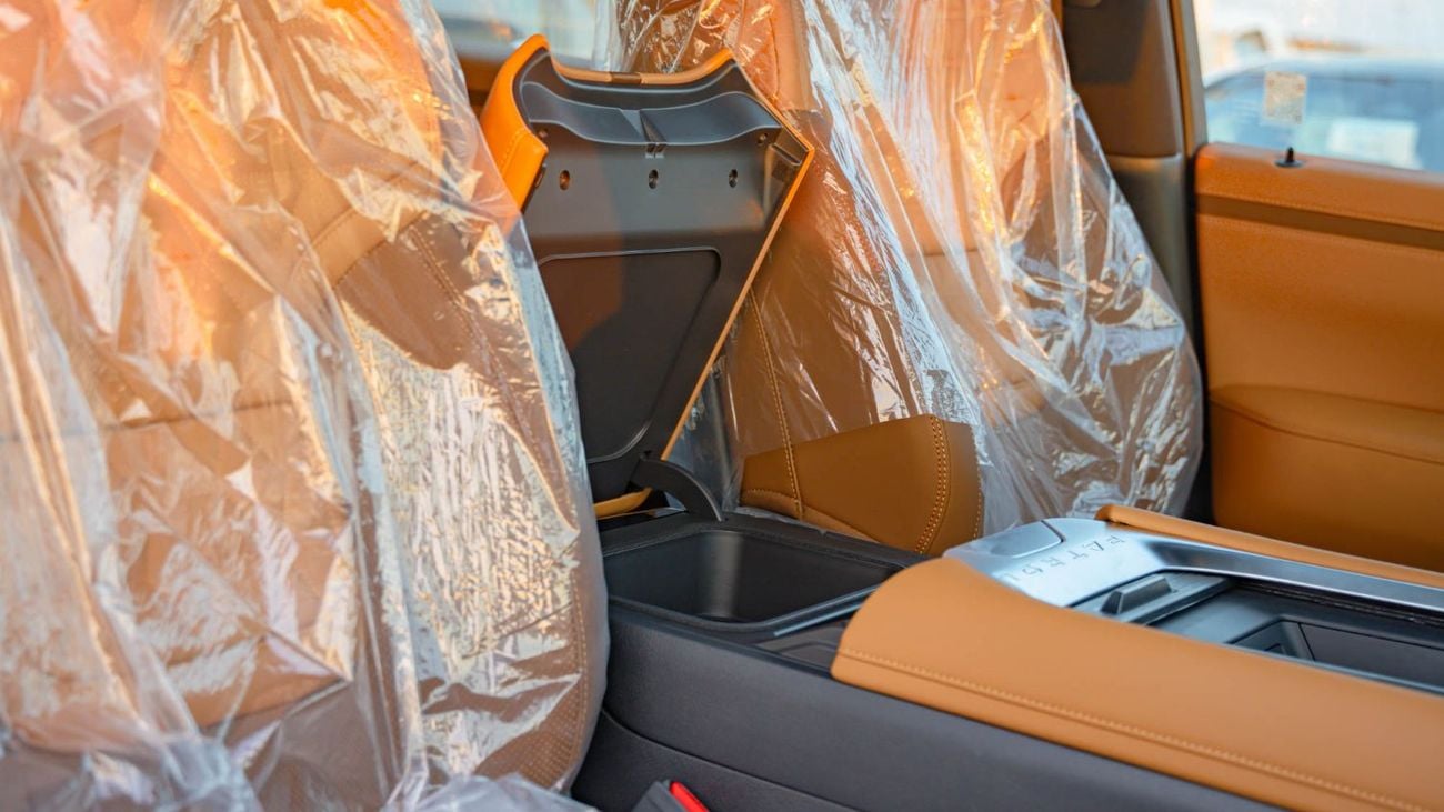 نيسان باترول 2026 Nissan Patrol SE Platinum 3.8L AT Petrol (Silver Black Roof)