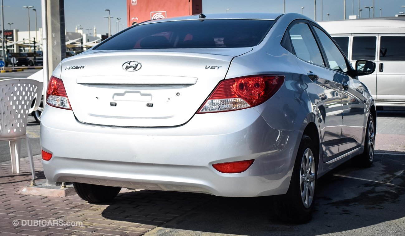 Used Hyundai Accent Diesel 2015 for sale in Sharjah 291895