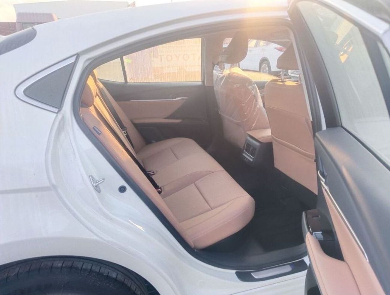 تويوتا كامري 2025 Toyota Camry 2.0 Hybrid Panoramic sunroof