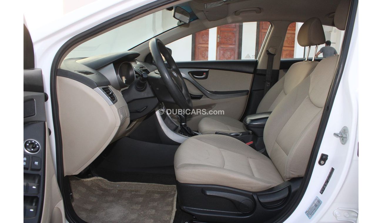 Hyundai Elantra Hyundai Elantra 2015 GCC NO 2 1600cc, in excellent condition, without accidents, very clean from ins