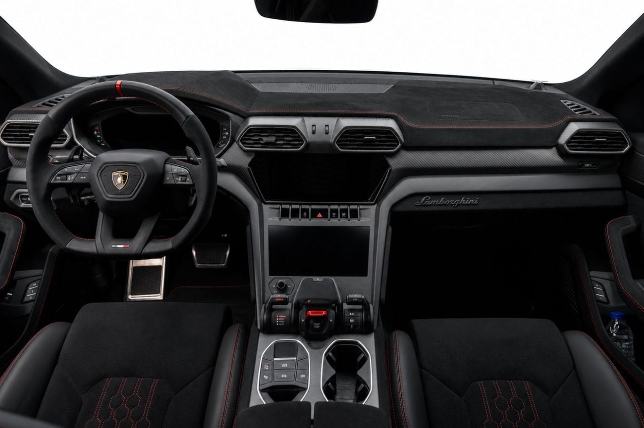 Lamborghini Urus 2023 URUS PERFORMANTE | FULL OPTIONS ,FULL CARBON PACKAKGE INSIDE / OUTSIDE , AKRAPOVICH EXHAUST SYS