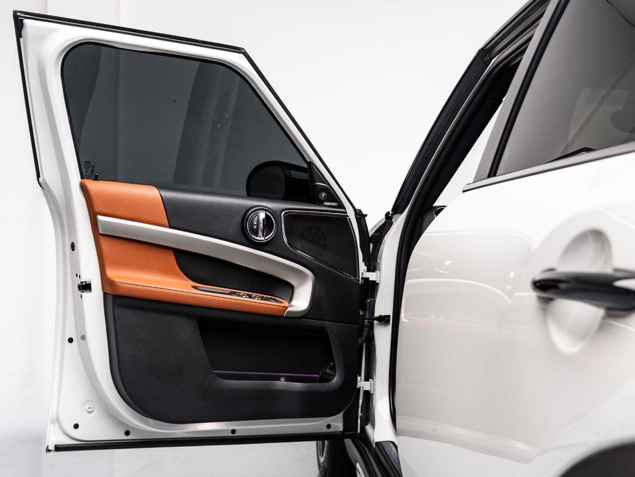 Mini Countryman The BEST Ramadan Offer in the UAE - Limited Time Only, February 2027 Warranty + Service Contract