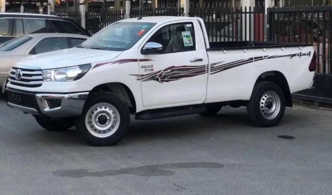 Toyota Hilux GLX 2400CC MANUAL 4WD SC DIESEL ZERO KM
