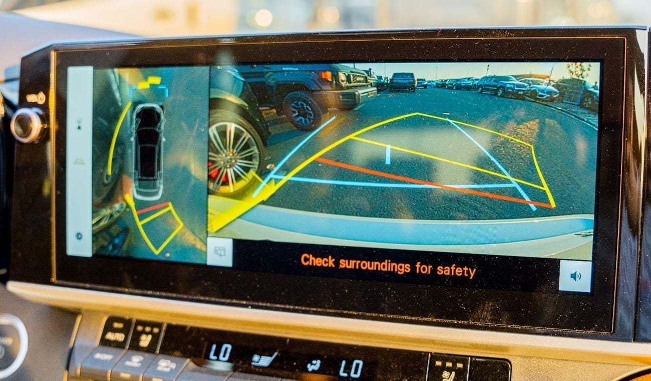 تويوتا كامري Toyota Camry Lumiere 2.5L HEV Full option - GCC (Export Price)