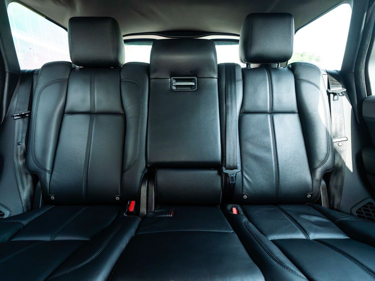 لاند روفر رينج روفر CASH OFFER!!! RANGE ROVER VOGUE HSE 5L V8 AWD LE • GCC SPECS • PRISTINE CONDITION