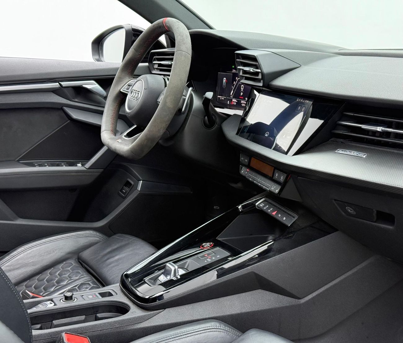 Audi RS3 TFSI quattro 2.5L Sportback 2022 Audi RS3, 1 Year Unlimited KM Warranty, Excellent Condition