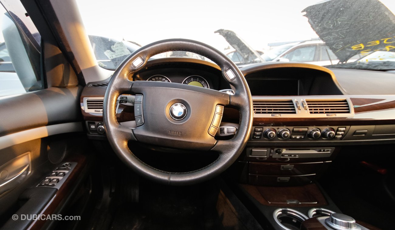 BMW 740Li i