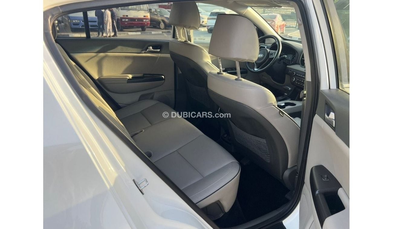 كيا سبورتيج 2017 KIA SPORTAGE EX 4x4 2.4L IMPORTED FROM USA