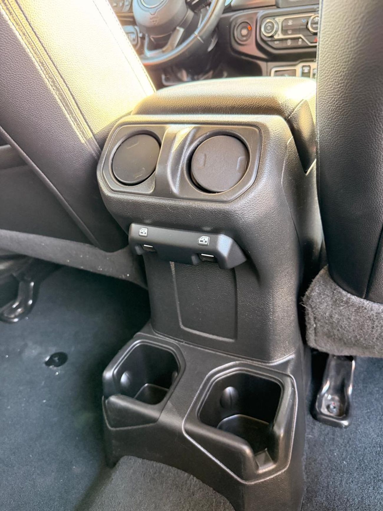 Jeep Wrangler Unlimited Sport S 2.0L A/T