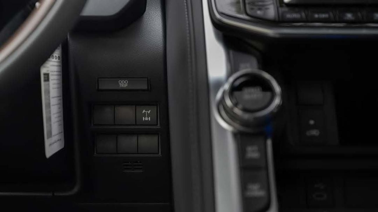 Toyota Land Cruiser GXR 4.0L Land Cruiser 4.0 GXR 2025 (rador) bahrain