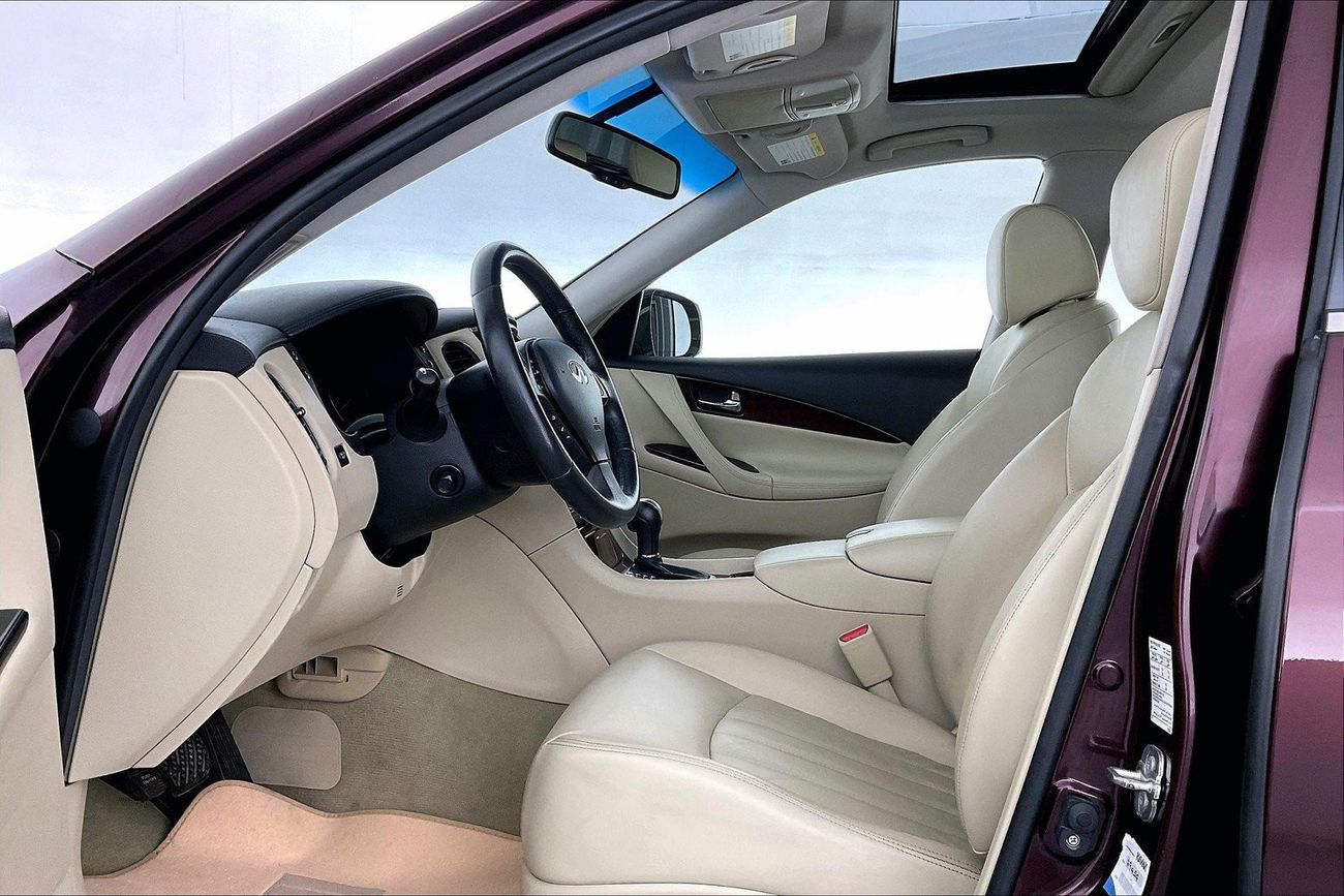 Infiniti QX50 Luxury | 1 year free warranty | 0 down payment | 7 day return policy