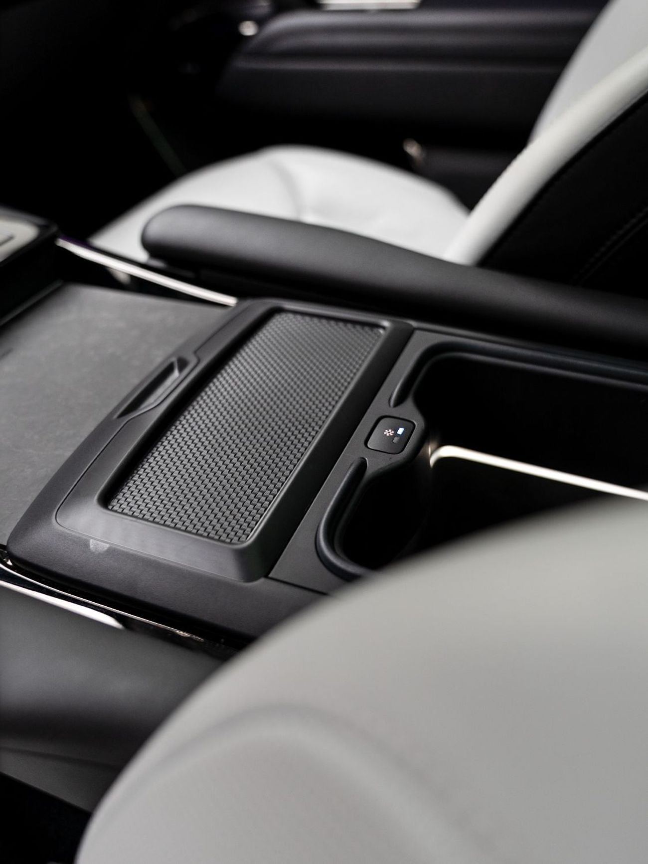 Land Rover Range Rover Sport FIRST EDITION