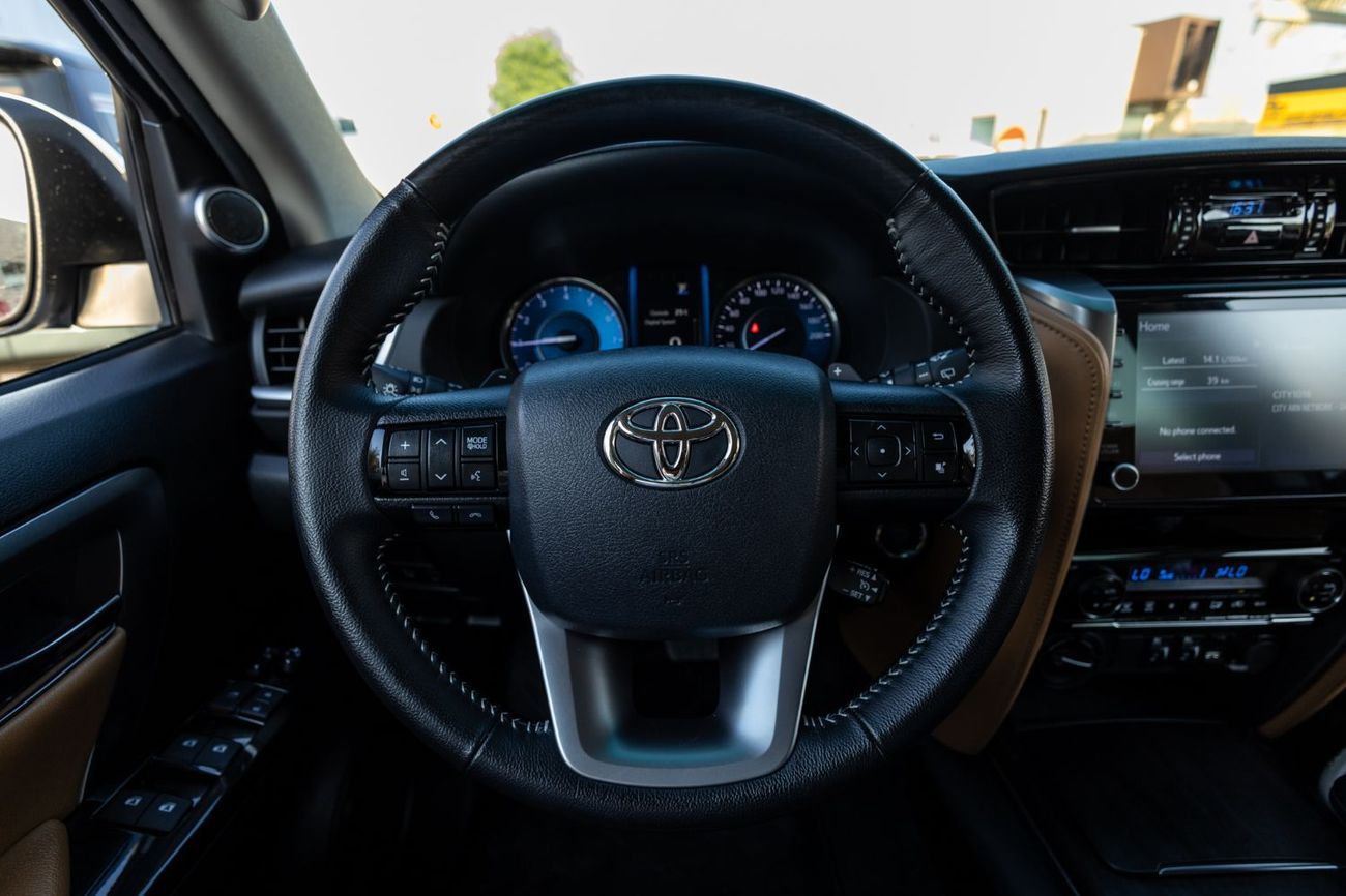 تويوتا فورتونر VXR 4.0L (278 HP)